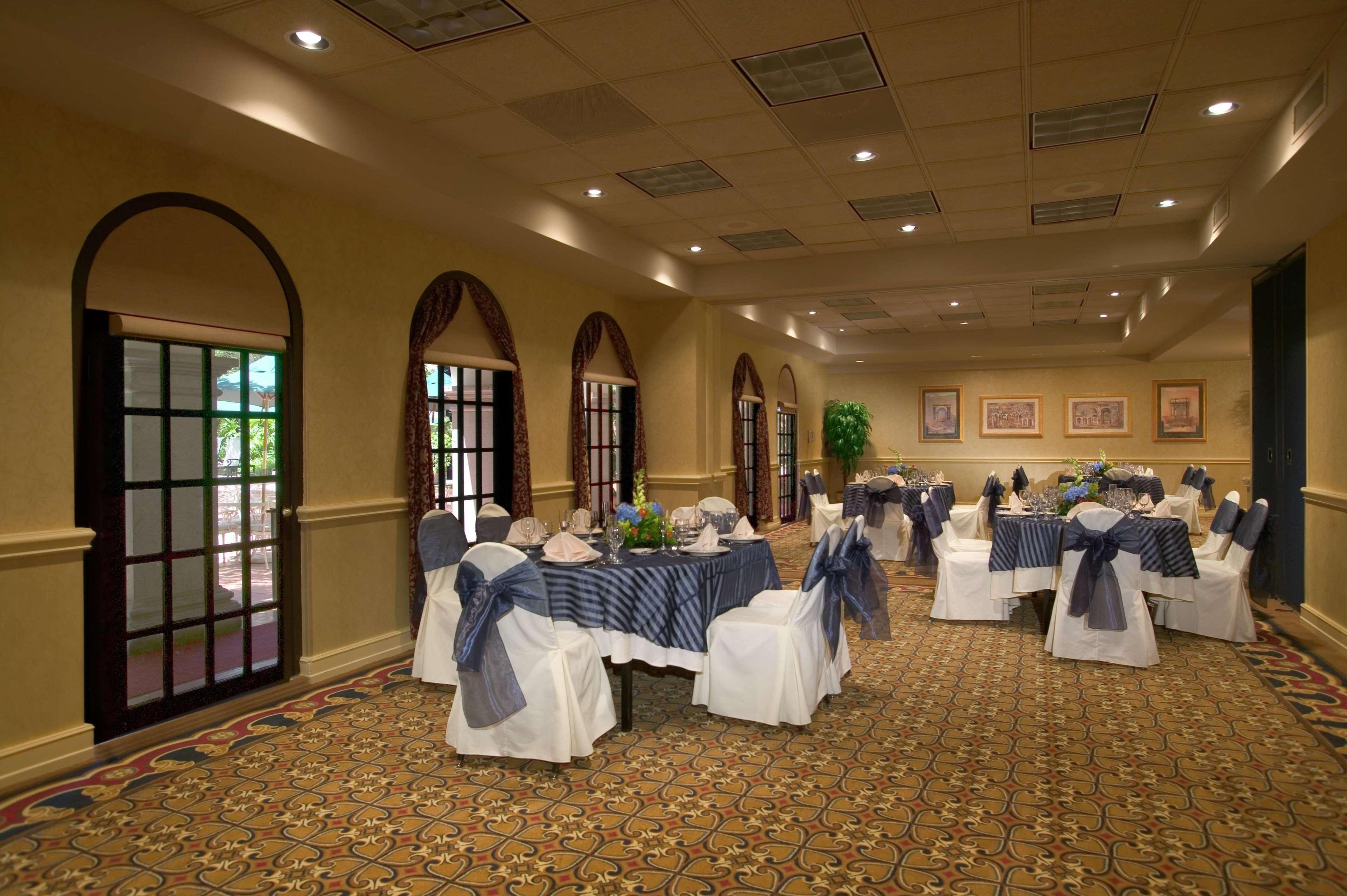 Estancia Del Norte San Antonio, A Tapestry Hotel By Hilton Restaurant photo